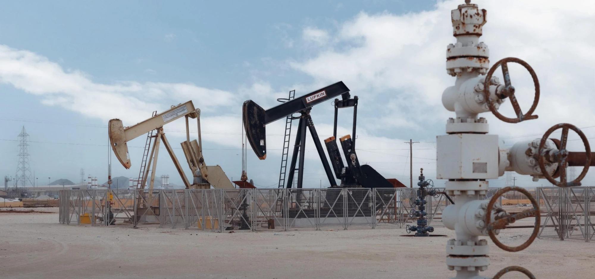 Bahrain field expansion min